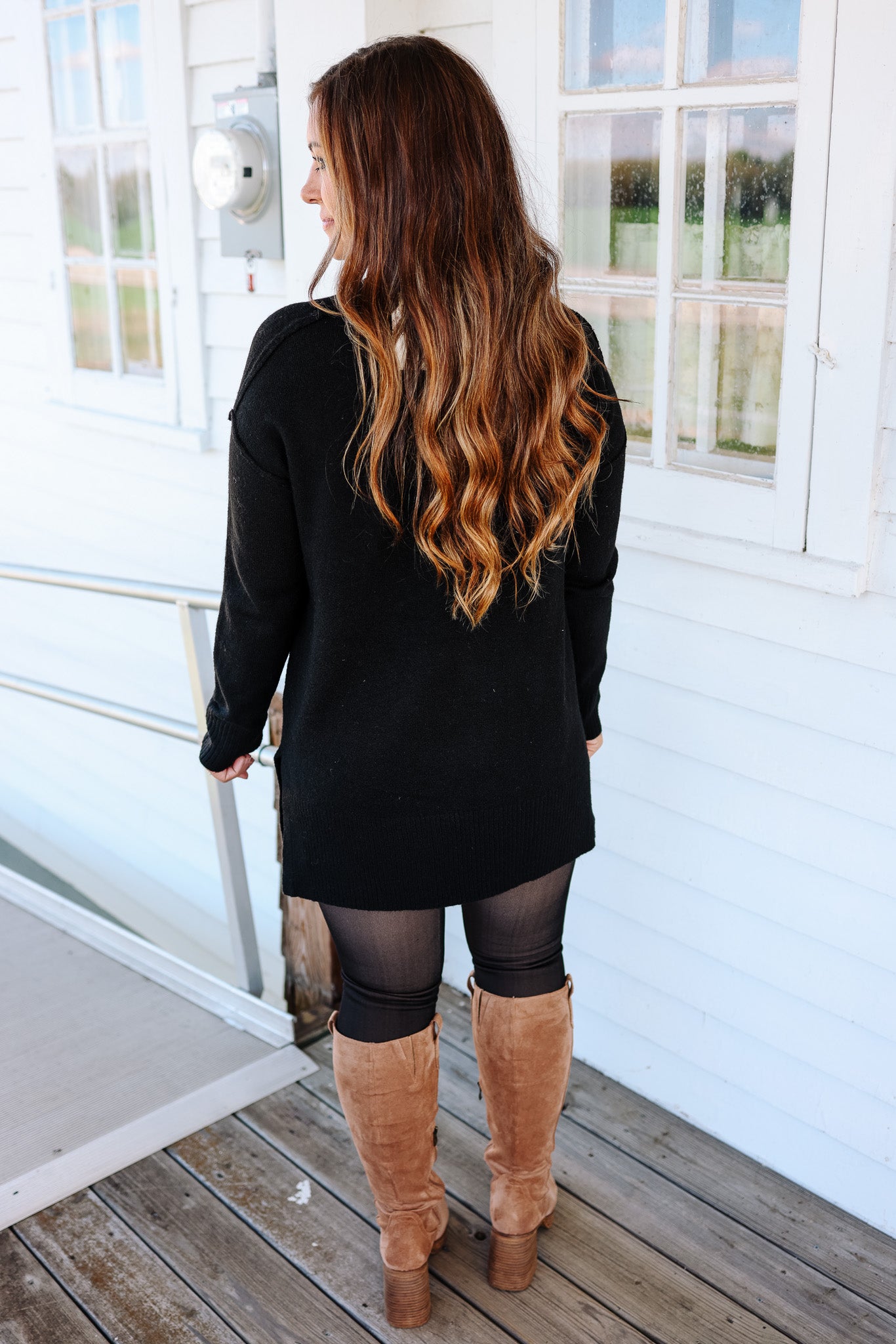 The Everyday Tunic Sweater - Black