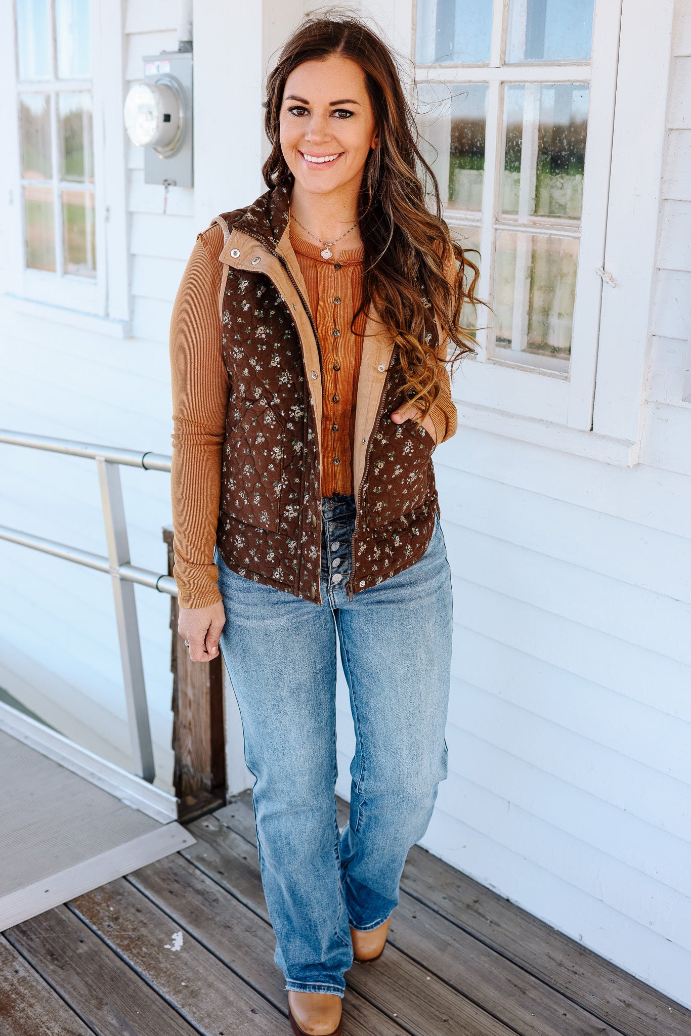 Sydney Floral Quilted Vest - Brown