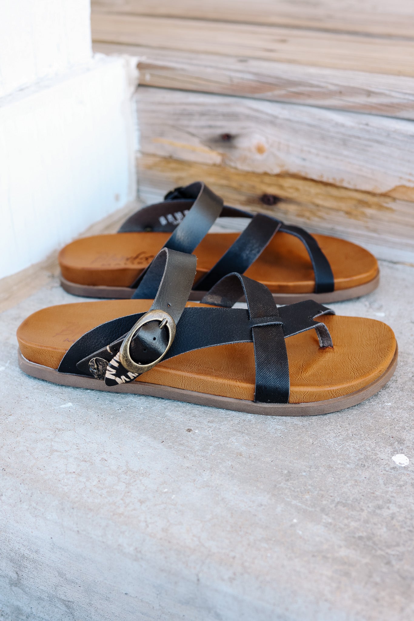 Lilac Slide Sandal - Black