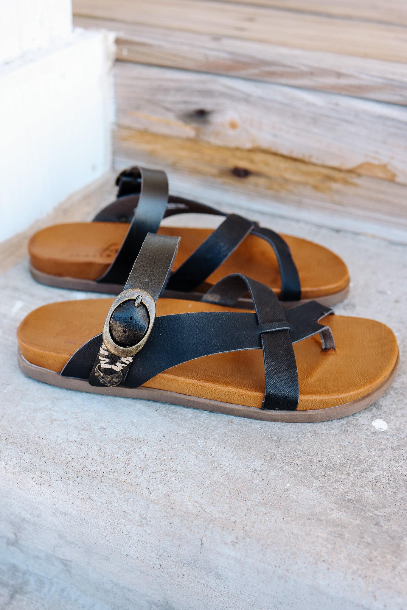 Lilac Slide Sandal - Black