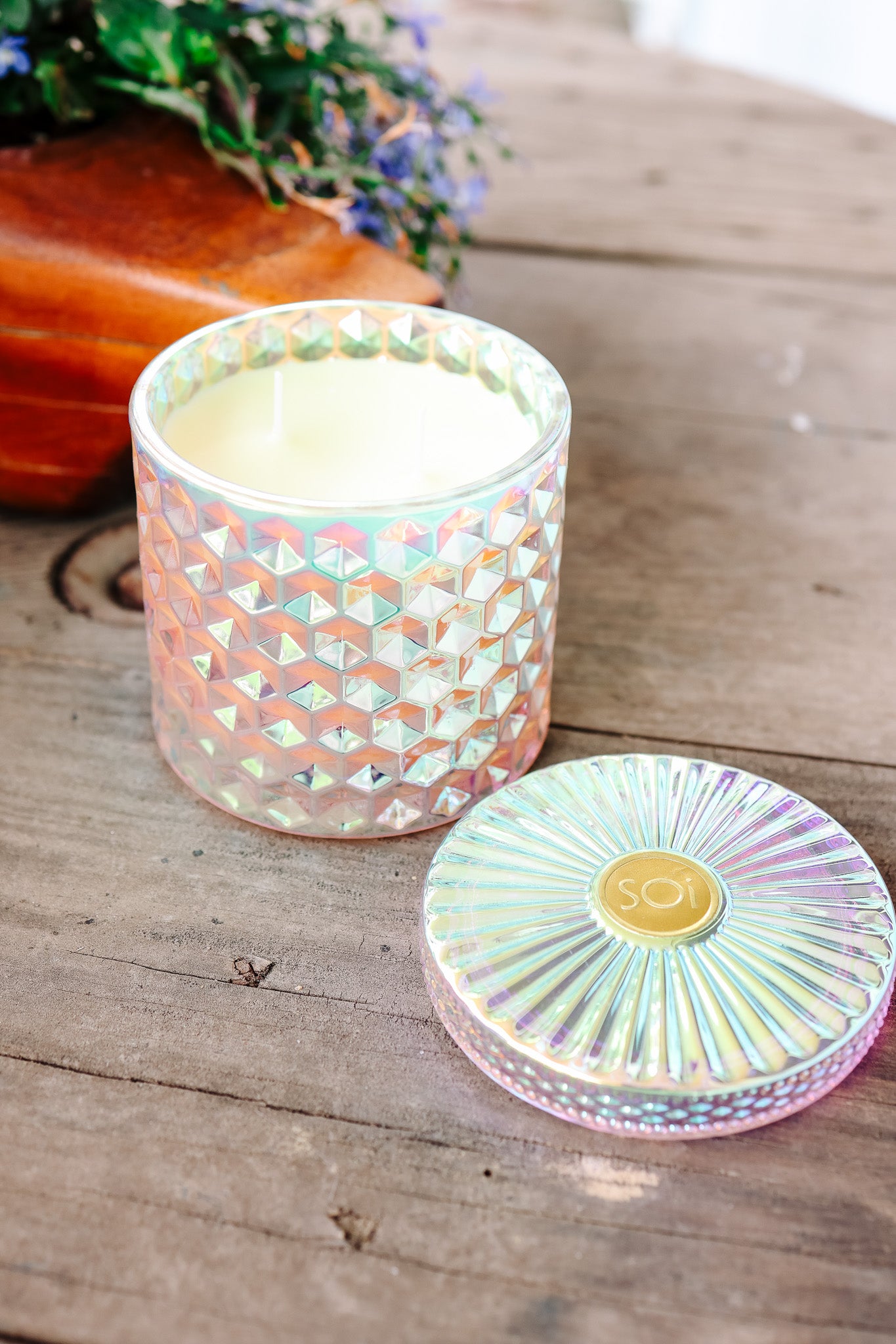 Field of Flowers 15oz Shimmer Candle