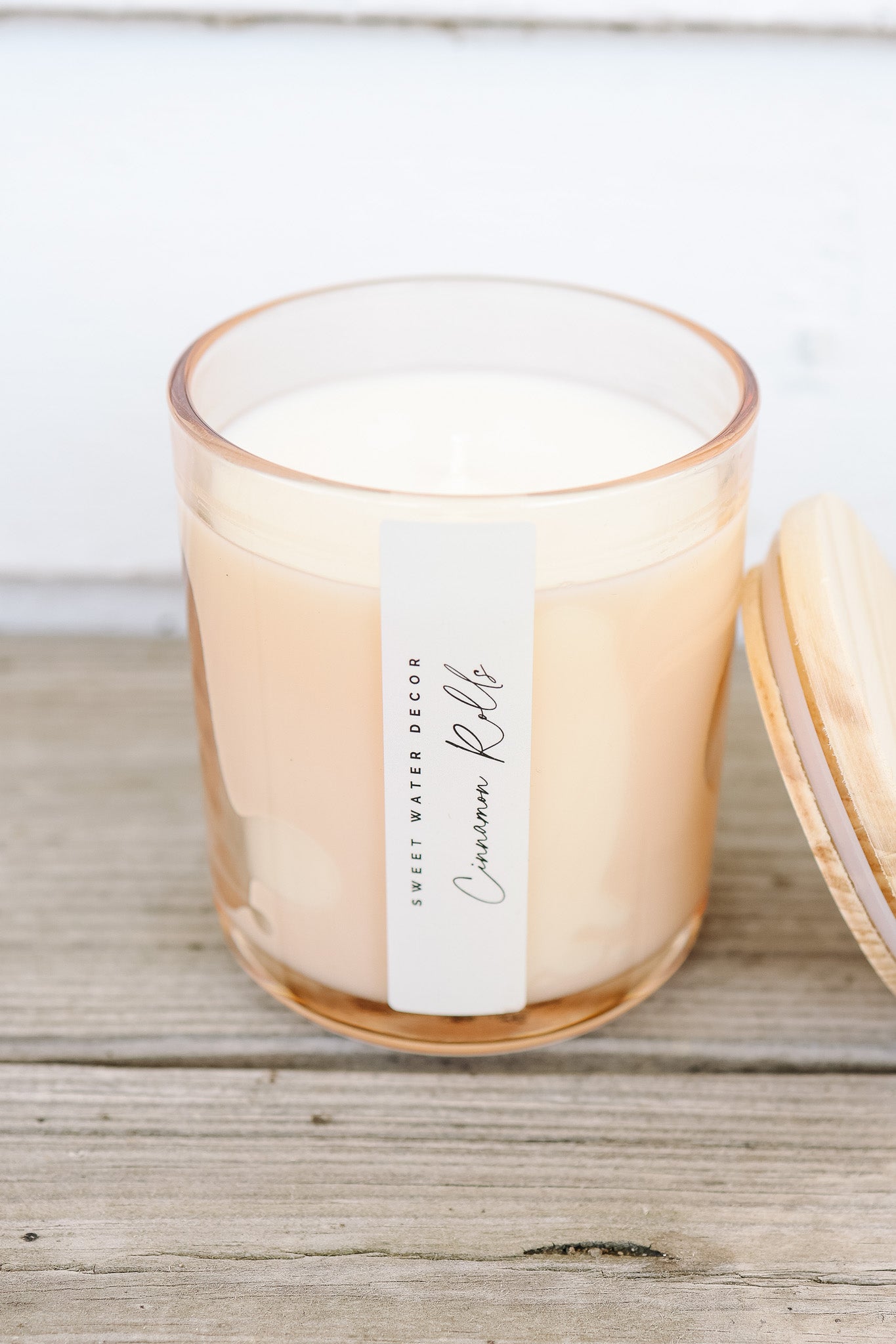 Cinnamon Rolls 12 oz Candle