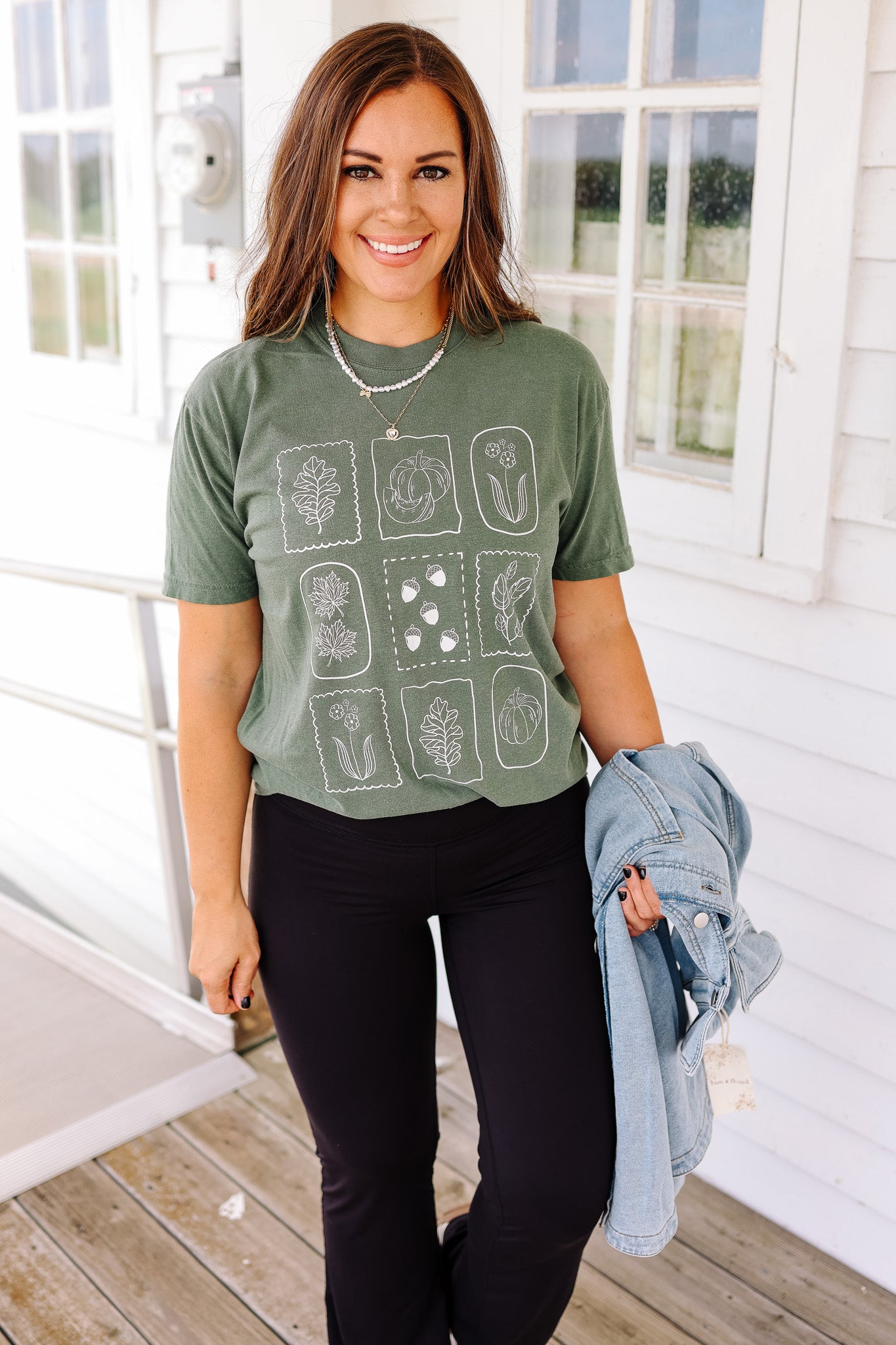 Autumn Acorns Graphic Tee - Moss