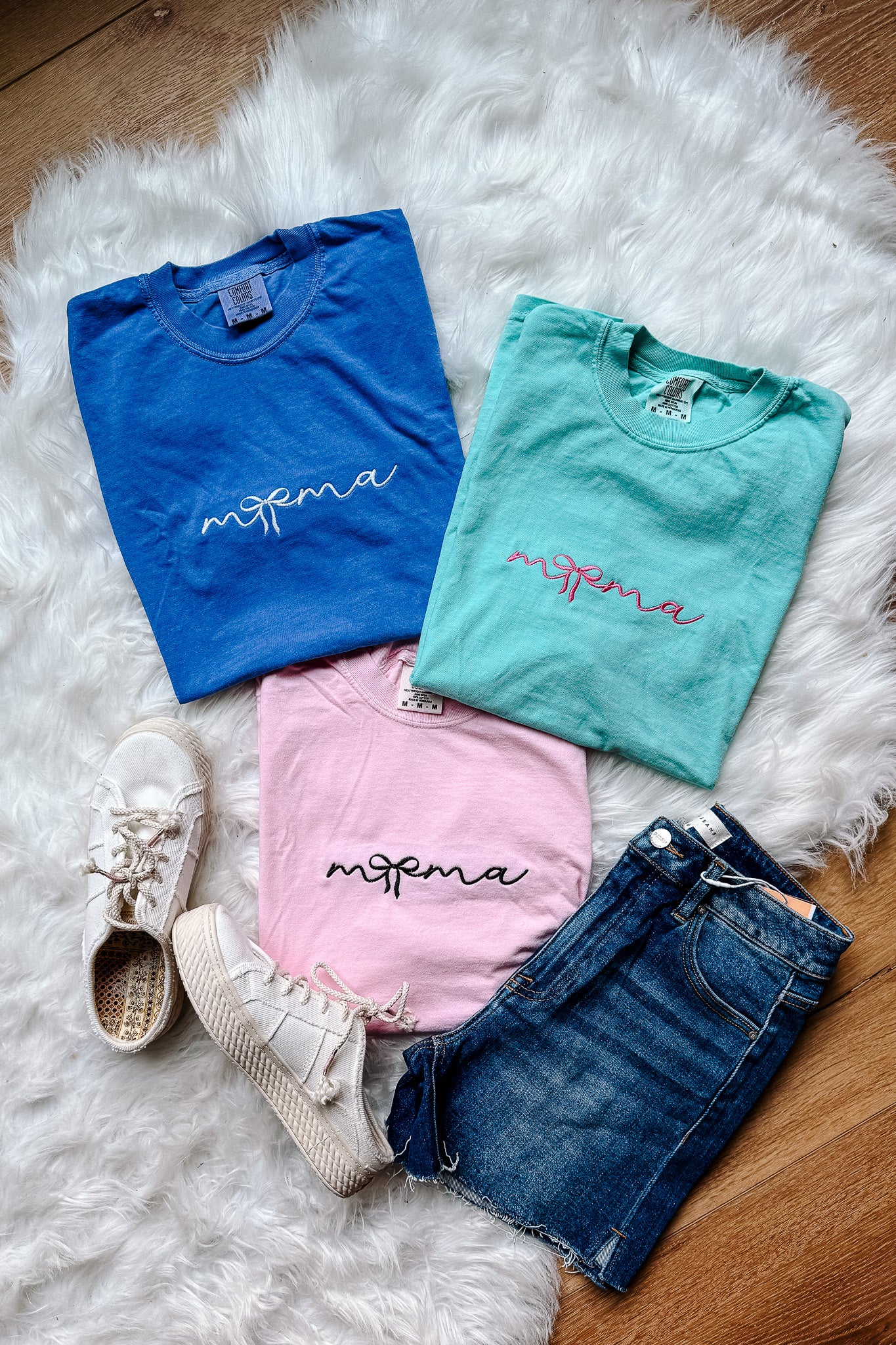 Embroidered Mama Tee - Multiple Colors