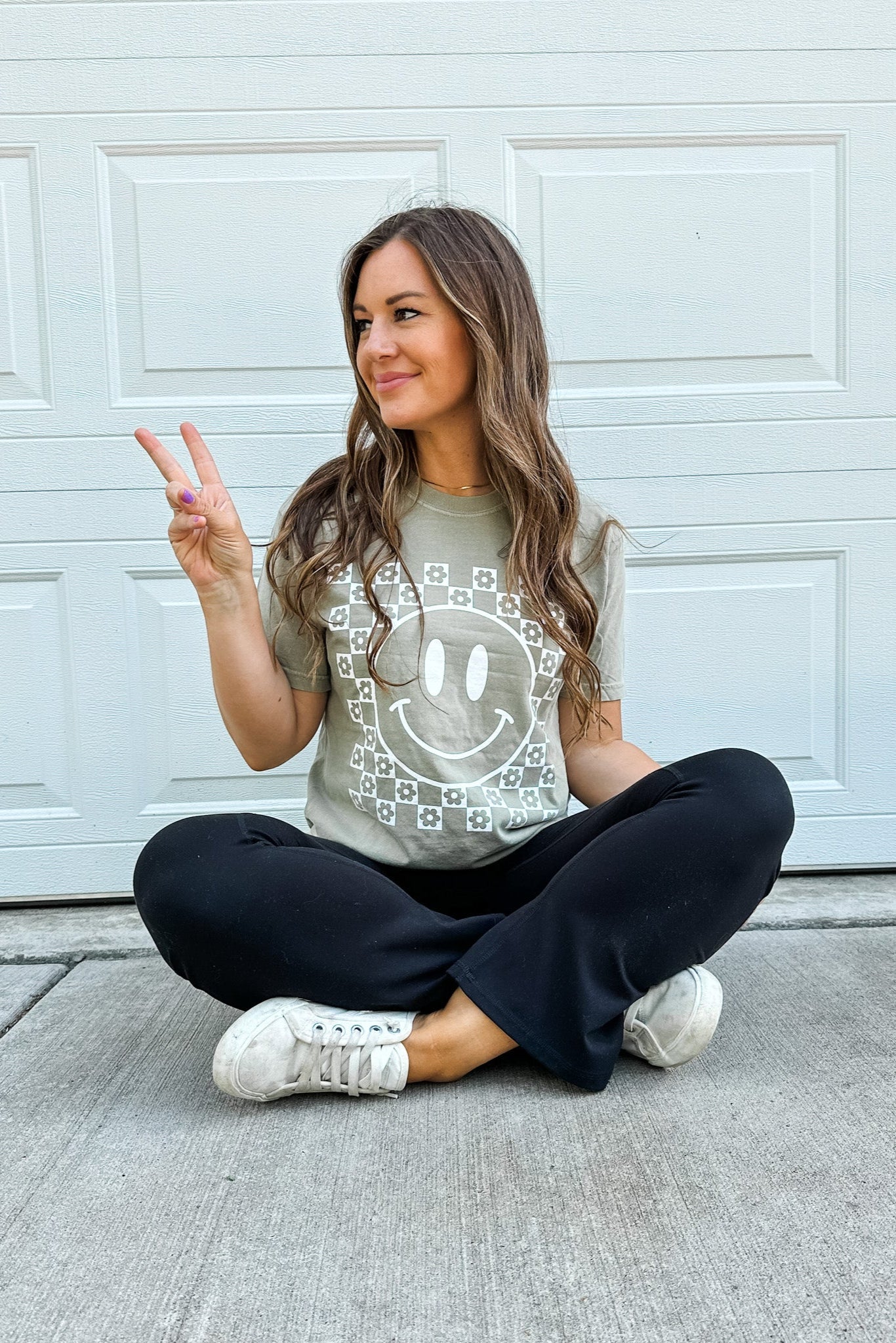 Checkered Flower Happy Face Graphic Tee - Khaki